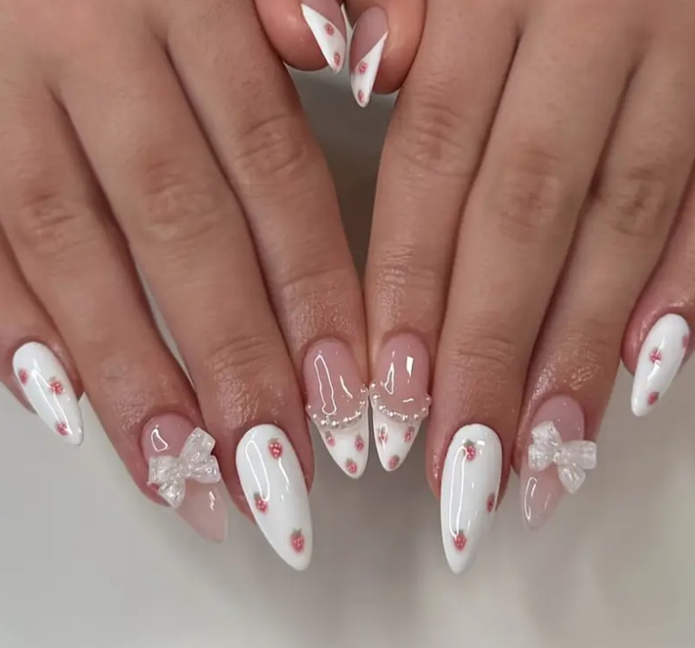Cherished strawberries - 3D Luxury Nails - Image 5